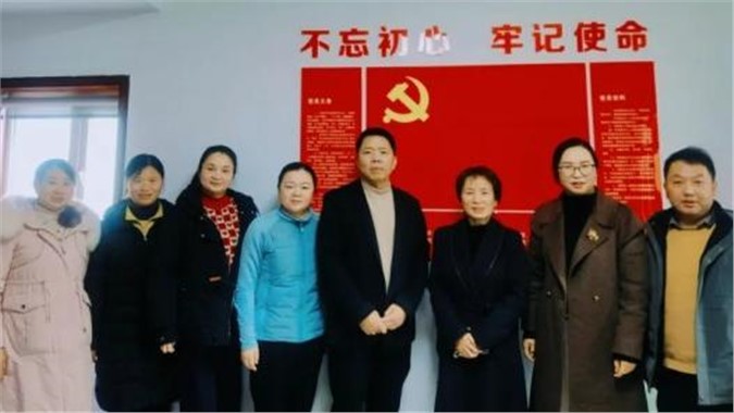 湖南工業(yè)職業(yè)技術(shù)學(xué)院龍華院長(zhǎng)、劉琛副院長(zhǎng)一行來(lái)訪(fǎng)